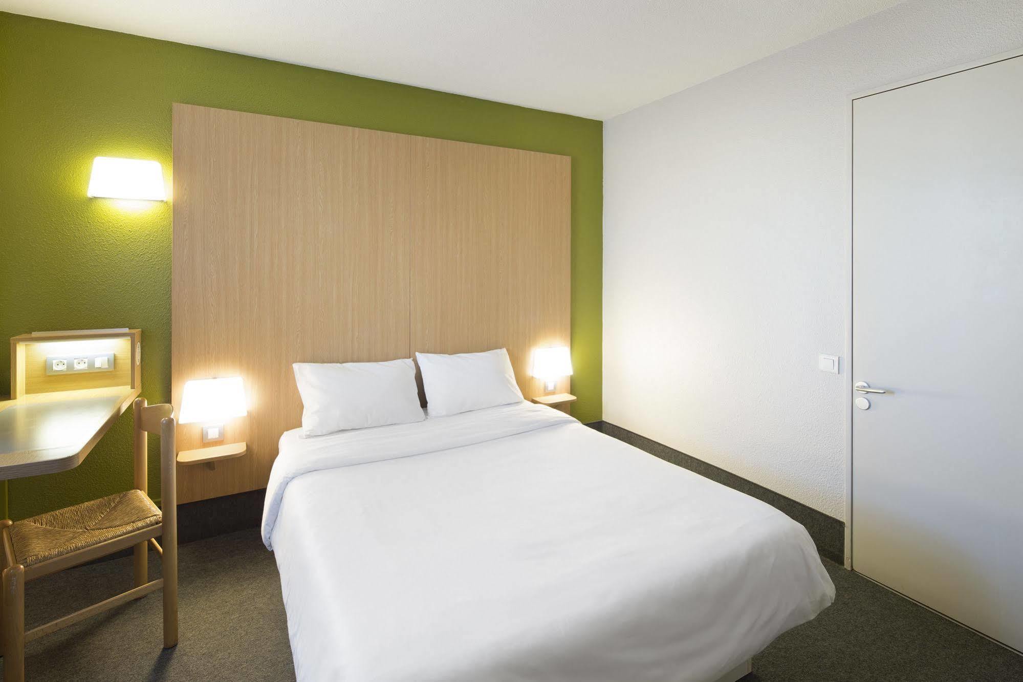 B&B Hotel Grenoble Centre Alpexpo Екстер'єр фото